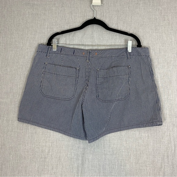 Gap Limited Edition Shorts Cotton Denim Stripe Sz 16 Five Pocket Walking Shorts - Picture 2 of 10